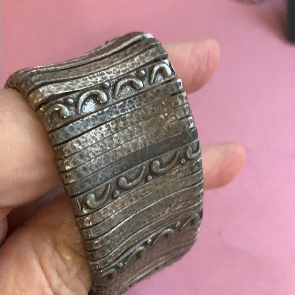 Silver Textured Bracelet - Picture 12 of 13